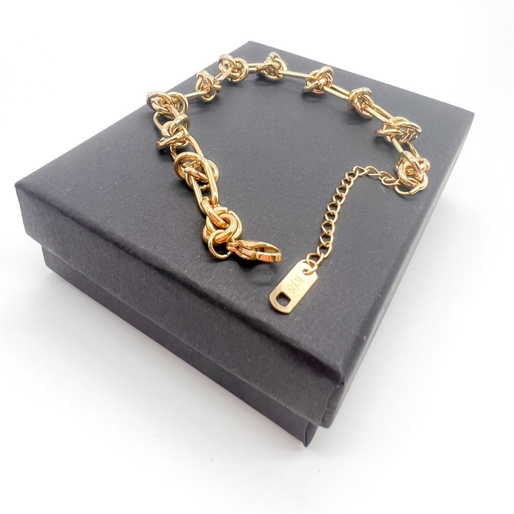 Gold Knot Bracelet - Chunky Gold Bracelet - Gold Chain Link Bracelet - 18K Gold - Picture 4 of 9